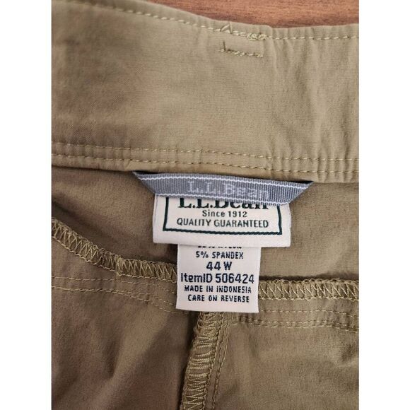 LL Bean Shorts Mens 44W Brown Nylon Blend Flat Front Cargo - Picture 4 of 5